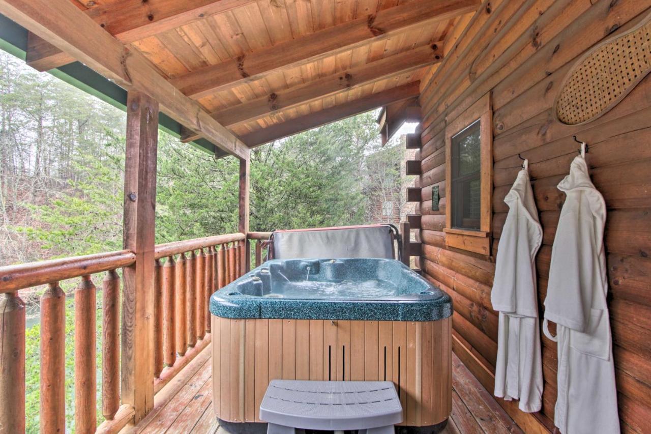 Cabin With Hot Tub About 2 Mi To Island In Pigeon Forge! Esterno foto